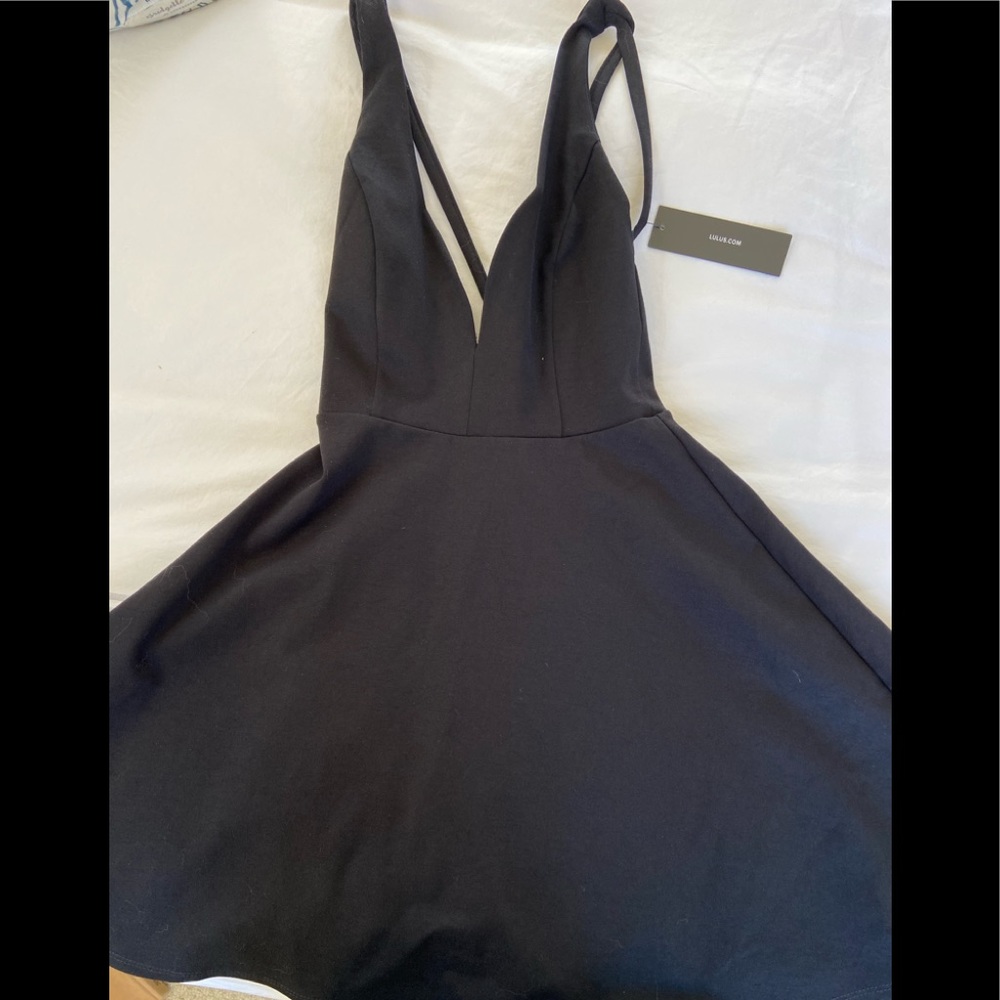 Lulus’s Black Dress